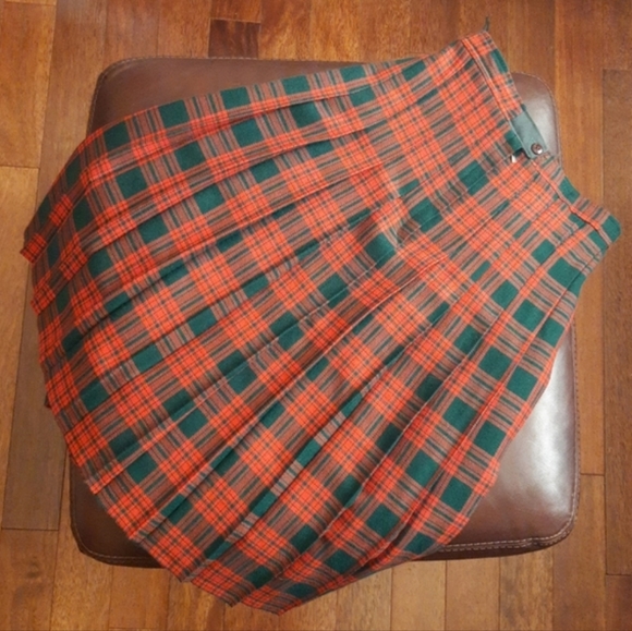 Vintage High Waist Plaid Pleated Skirt - Picture 15 of 16